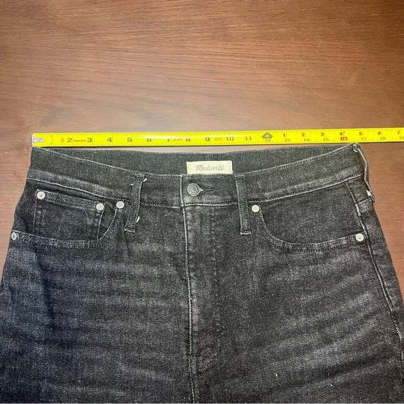 Madewell women’s Momjean. Black. Size 30. - Picture 4 of 9
